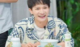 周深吃瓜娱乐圈