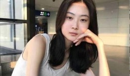 康哥爆料美女是谁啊视频,揭秘视频中的神秘美女身份