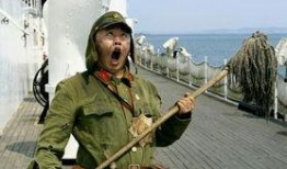 举起手来2之追击阿多丸在线观看,揭秘二战潜艇战背后的惊险故事